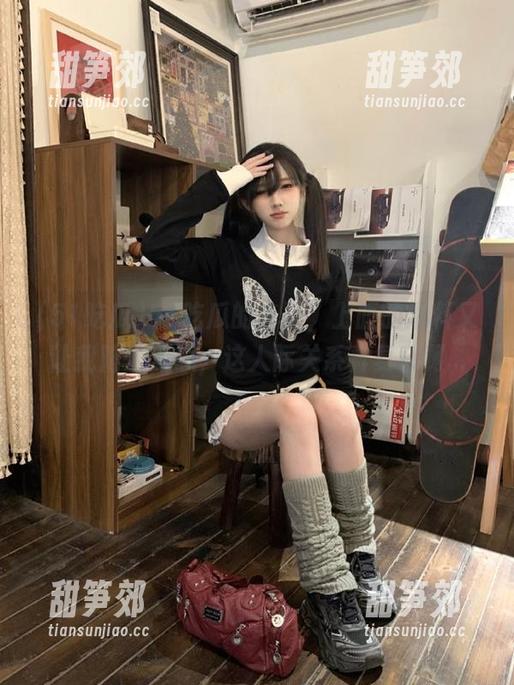 51吃瓜的首页，上面的爆料又让我陷入深思，这人际关系真复杂啊...
