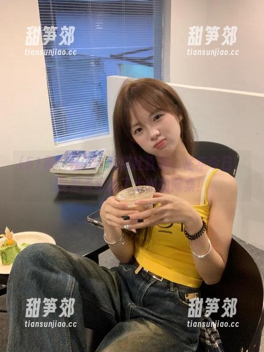 51黑料社直达：往年今日，我差点成为了大咖的同桌！