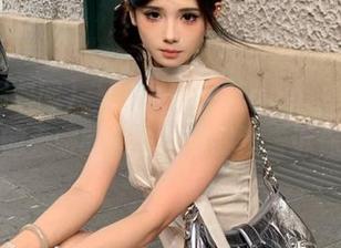 “51黑料网”app：刷爆你三秒的无聊时光，别说我没告诉你哦！