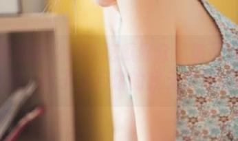 91吃瓜群众：逃不开的各种视频，肚子上月饼的我无奈地咳嗽…