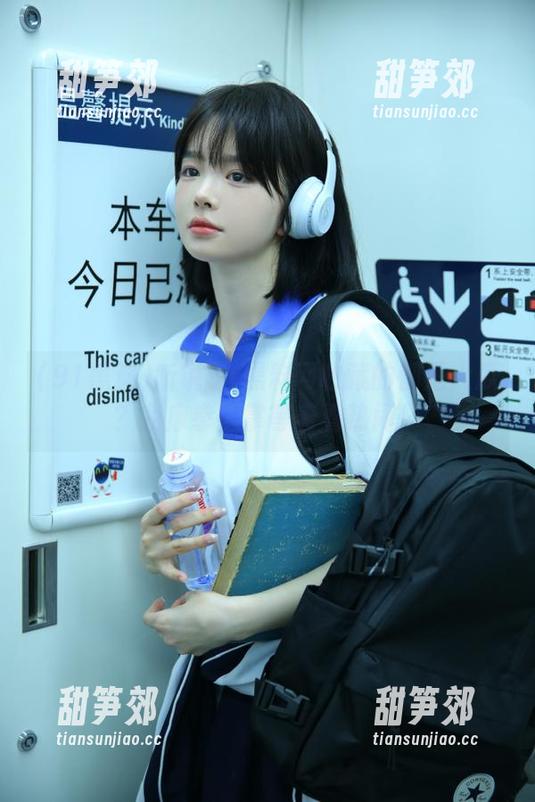 听说91黑料网收藏的都是大瓜？我摩拳擦掌等着看热闹！