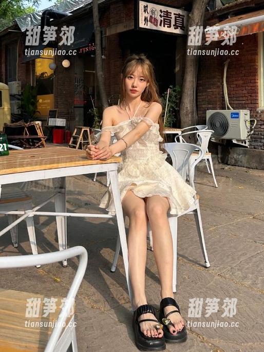 听说cggolive最近发布了不少甜瓜和酸瓜，感觉自己像个吃瓜专家了！