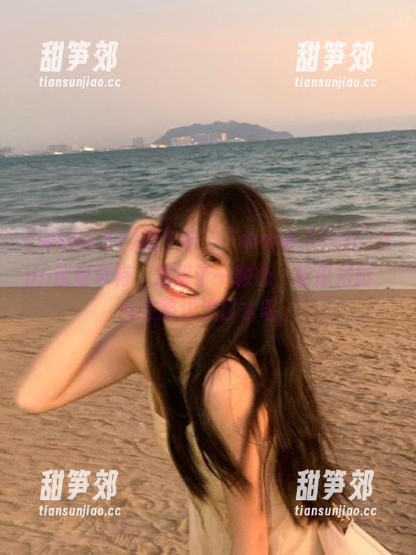 报个料，“www.51cn”app造型奇特，像极了一颗心，吃瓜月影，我在路边流口水呢。
