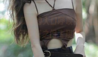 吃瓜网的入口呼唤我，让我在蓝天与瓜之间飞翔！
