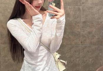 冲进“吃瓜网”网页，感觉自己就像个瓜民，真有种在线吃瓜的快感！