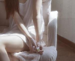人人直播一发布，吃瓜网瞬间热闹，但内容呢？