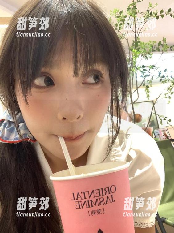 吃瓜网 你见过这种吃瓜方式吗?吃瓜网app教你不走寻常路!