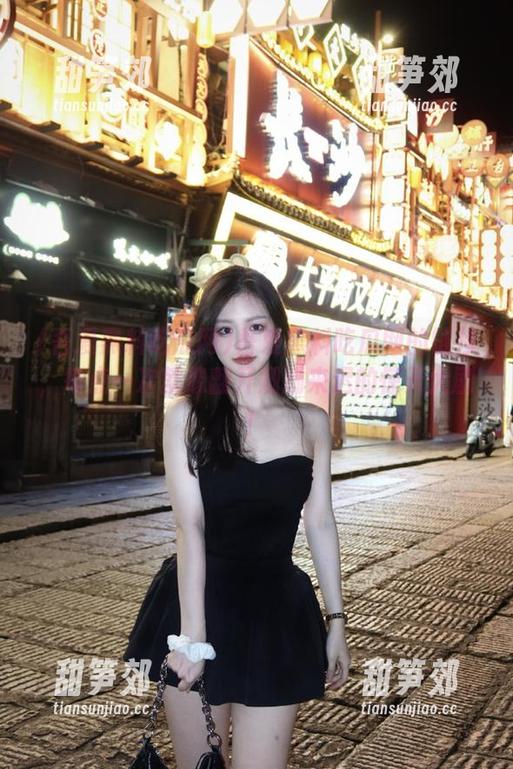 吾爱黑料吃瓜网 吾爱黑料吃瓜网的链接,每点一次就像翻开姗姗来迟的惊天大剧!