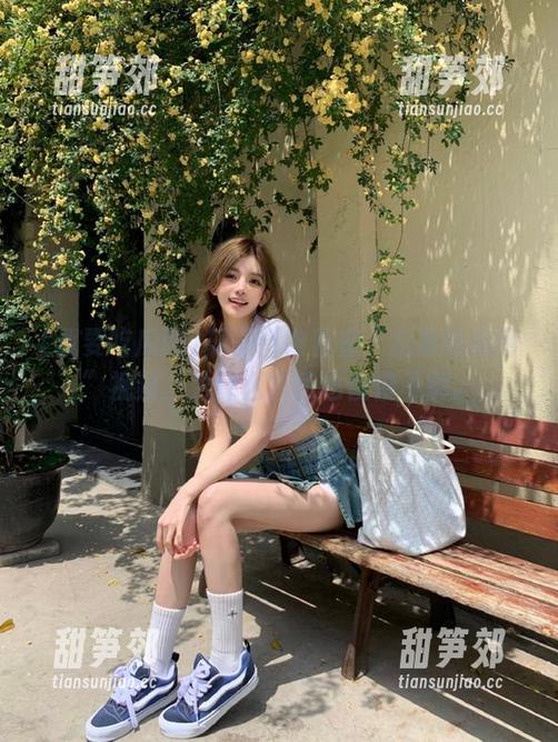 瓜子都抢着看“我要吃瓜网”视频，为什么？我也傻傻不解。