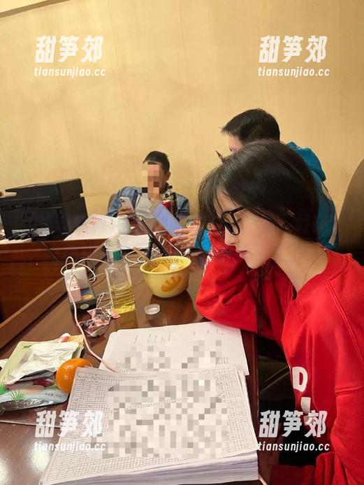 登陆扒哥黑料，一路下载BD，送你免费的齁甜蜜蜜的快乐，来了吗？