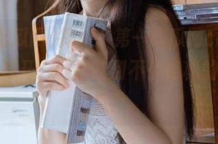 摔！“第一吃瓜网chigua”入口打开，让我吃到不少隐秘的小道消息！