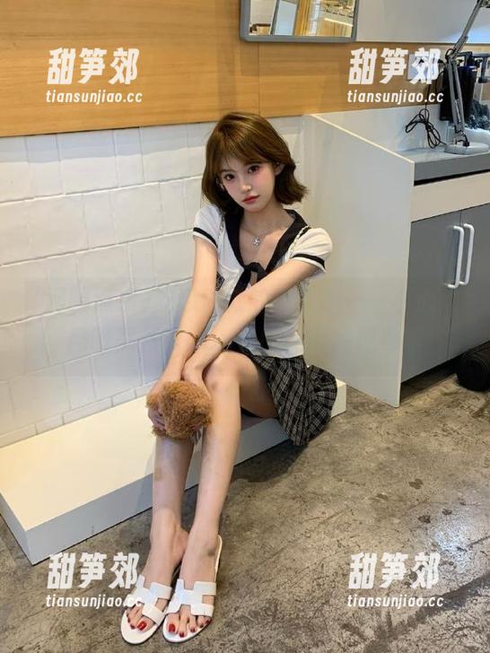 网曝黑料 吃瓜群众的聚集地——小心“网曝黑料”app里的黑天鹅现身哦