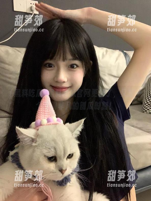 黑料吃瓜 黑料吃瓜官网更新了,又是一个热闹非凡的剖瓜时刻!