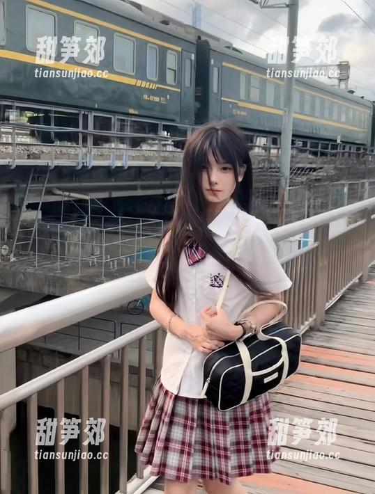 黑料在线 黑料在线:让你的安卓手机变成八卦小秘书!
