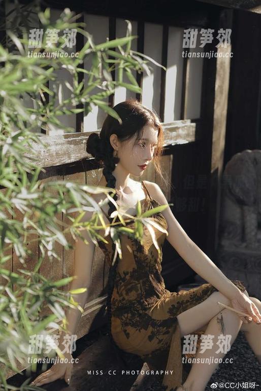这瓜好像有点苦，但是“黑瓜吃料”网址的热度绝对够甜！